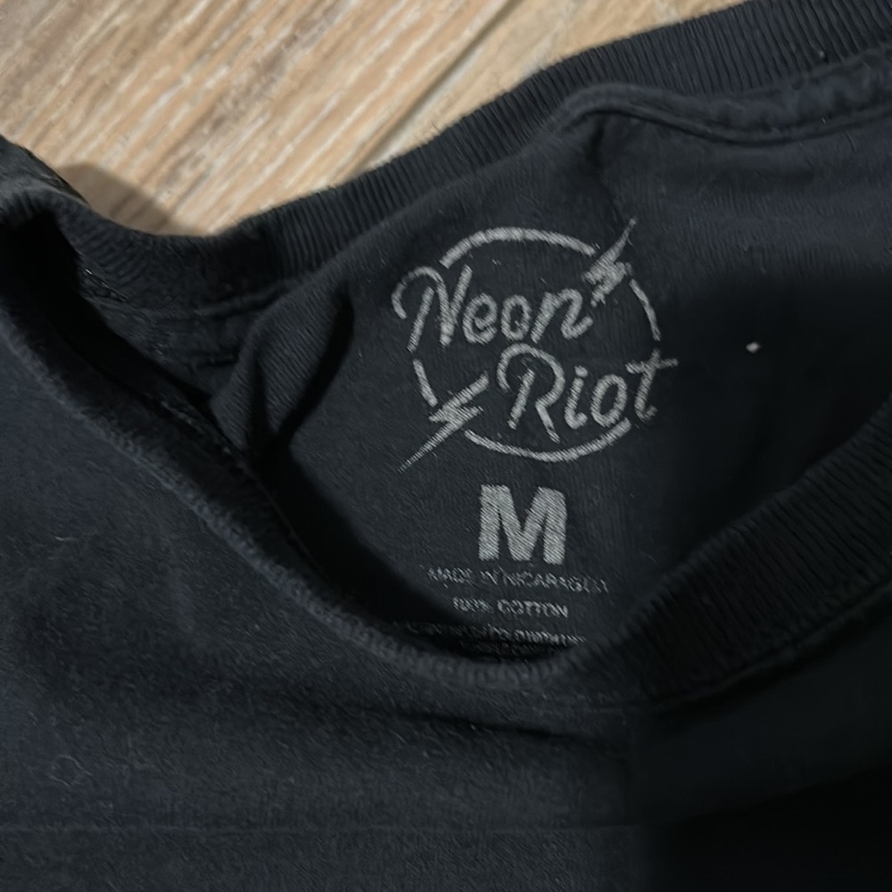 Black Short Sleeve Tee - Picture 3 of 4